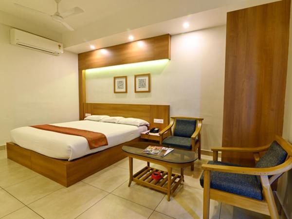 Maharani Hotel Kozhikode Exterior foto