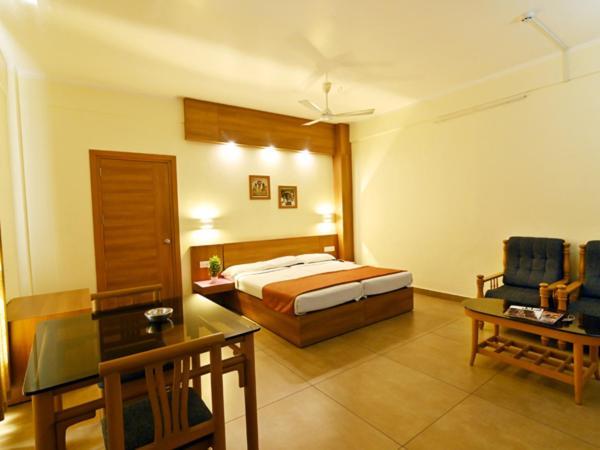 Maharani Hotel Kozhikode Exterior foto