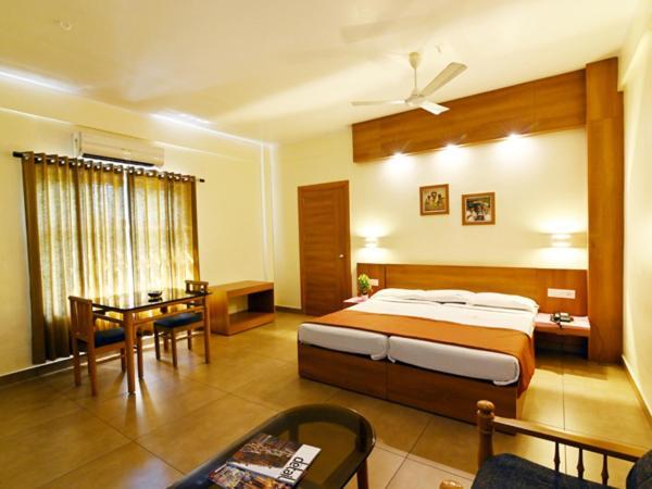 Maharani Hotel Kozhikode Exterior foto